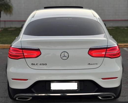 MERCEDES-BENZ GLC 250 2.0 CGI GASOLINA COUPÉ 4MATIC 9G-TRONIC